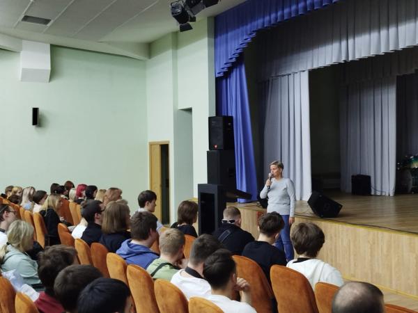 Беседа со студентами «Как не стать жертвой мошенников