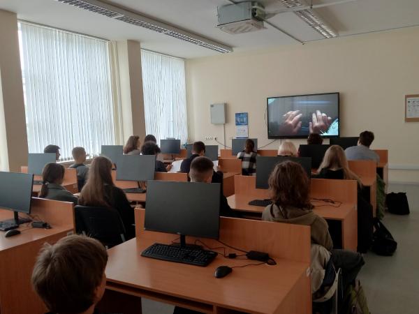 Просмотр видеоролика "МВД Предупреждает"